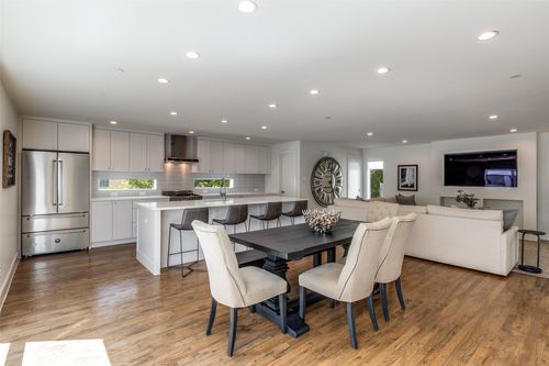 a-5907 Lindell Ave, Dallas, TX, 75206-8773 | Card Image