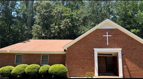 8001 Hillhaven Court, Browns Summit, NC, 27214 | Card Image