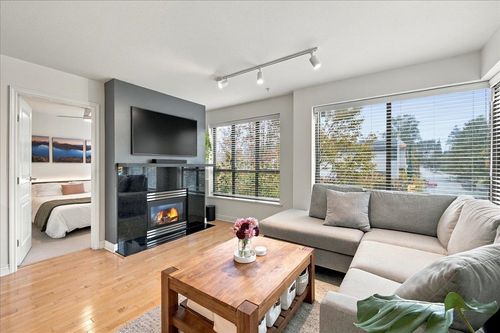303-2015 Trafalgar St, Vancouver, BC, V6K3S5 | Card Image