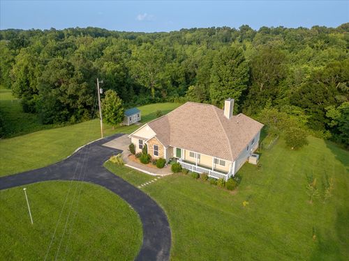 3337 Tarsus Rd, PALMYRA, TN, 37142-2137 | Card Image