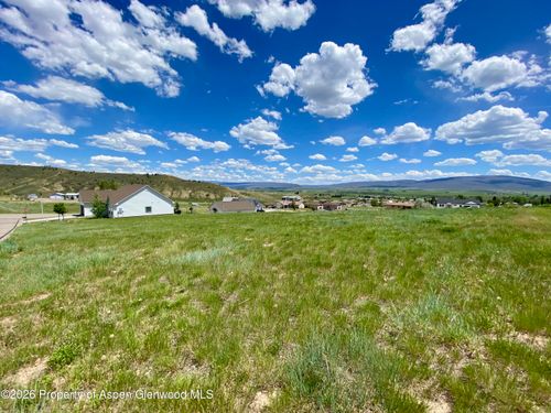 1158 Bissell, Meeker, CO, 81641-8106 | Card Image
