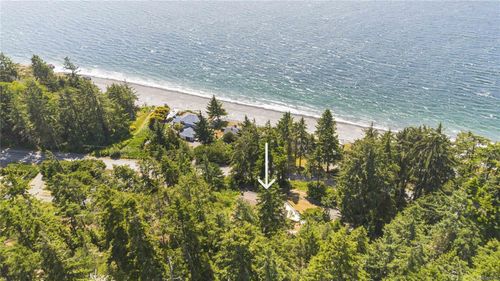 8618 West Coast Rd, Sooke, BC, V9Z1H2 | Card Image