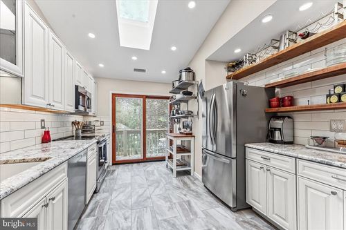 409 Pritchard Pl, NEWTOWN SQUARE, PA, 19073-3031 | Card Image