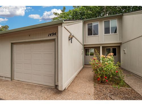 1494 Madras St Se, Salem, OR, 97306-1320 | Card Image