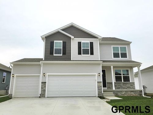 5521 N 186th Ave, Elkhorn, NE, 68022-6439 | Card Image