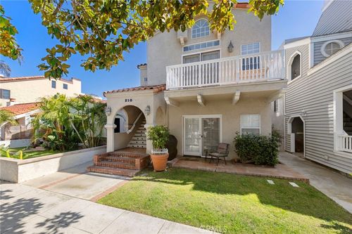 210 Glendora Ave, Long Beach, CA, 90803-3436 | Card Image