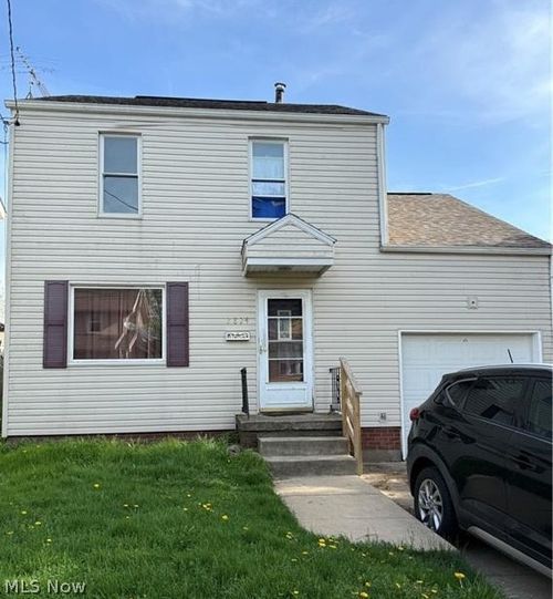 2824 9th St Nw, Canton, OH, 44708-4387 | Card Image