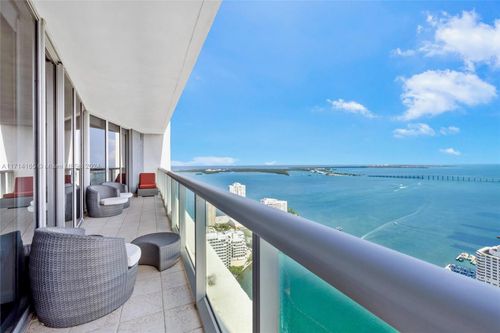 4805-495 Brickell Ave, Miami, FL, 33131-2873 | Card Image