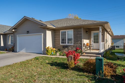 8 Abbott Lane, Picton, ON, K0K2T0 | Card Image