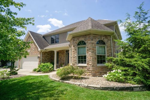 8069 Saybrook Dr, Westerville, OH, 43082-8090 | Card Image