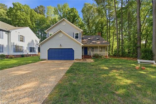 100 Blacksmith Arch, Yorktown, VA, 23693-4506 | Card Image