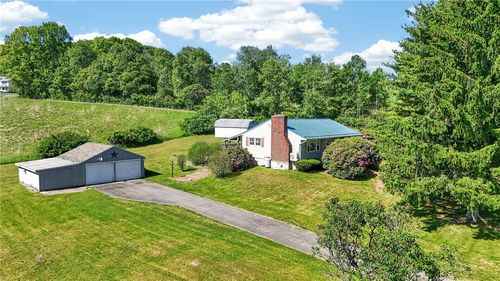 62 Stoney Rd, Tamaqua, PA, 18252-4737 | Card Image