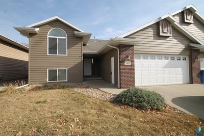 5300 Baneberry Ave, House other with 4 bedrooms, 2 bathrooms and null parking in Sioux Falls SD | Image 1