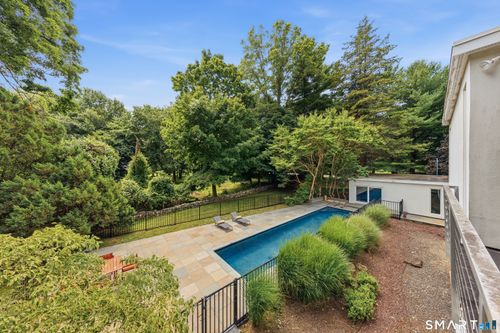 51 Maple Ave S, Westport, CT, 06880-5628 | Card Image
