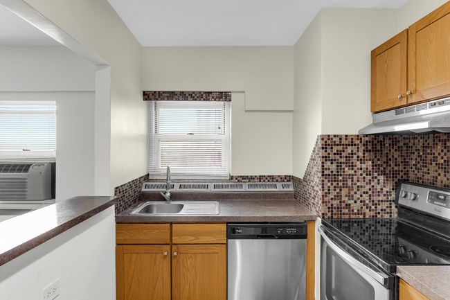 APT-822 - 4970 Marine Dr, Condo with 1 bedrooms, 1 bathrooms and 1 parking in Chicago IL | Image 10