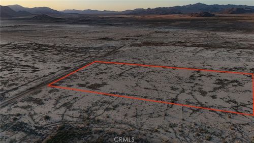 732 Locust Avenue, Lucerne Valley, CA, 92356 | Card Image