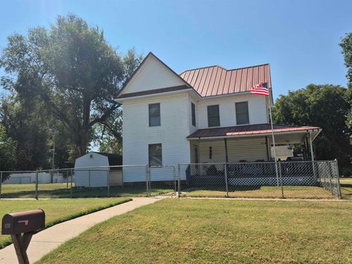 703 E 2nd St, Eureka, KS, 67045-1933 | Card Image