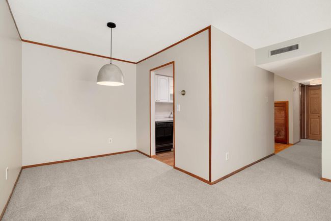 APT-306 - 2210 Midland Grove Rd, Condo with 1 bedrooms, 1 bathrooms and null parking in Roseville MN | Image 14
