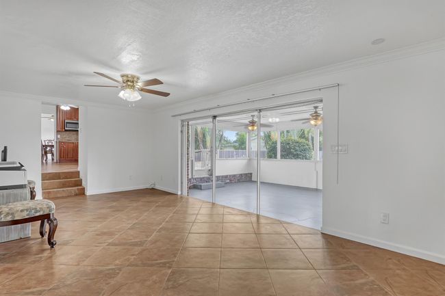 852 Palo Verde Ct, House other with 5 bedrooms, 3 bathrooms and null parking in Haverhill FL | Image 23