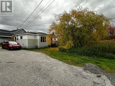 8 10 Th Ave, House other with 3 bedrooms, 1 bathrooms and null parking in Grand Falls Windsor NL | Image 1