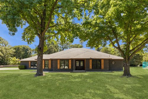 1210 Wood Creek Ln, Southlake, TX, 76092-4834 | Card Image