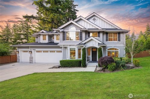 14918 Se 46th St, Bellevue, WA, 98006-2447 | Card Image