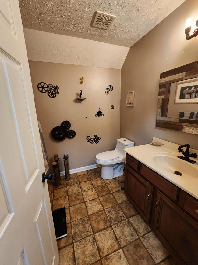 412 Alexander Ave, Condo with 3 bedrooms, 3 bathrooms and null parking in Church Hill TN | Image 12