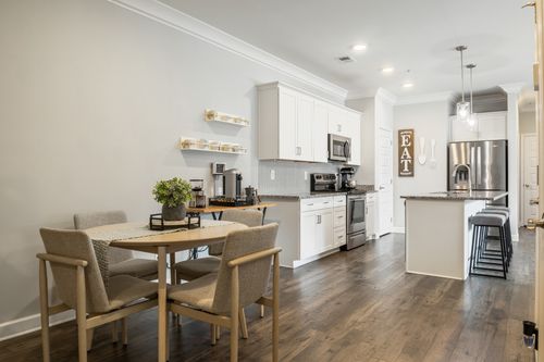 apt-103-7483 Highway 70 S, Nashville, TN, 37221-1880 | Card Image