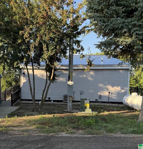 15-46653 Walker Pl, Burbank, SD, 57010 | Card Image