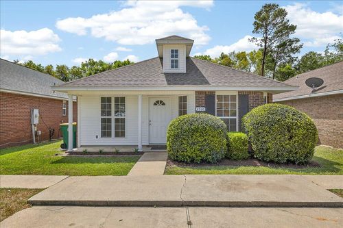 4566 Barrington Ln, Niceville, FL, 32578-8792 | Card Image