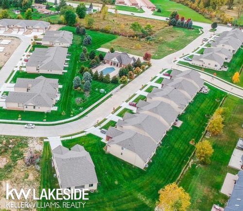 30009 Quincy St, Chesterfield, MI, 48051-3933 | Card Image