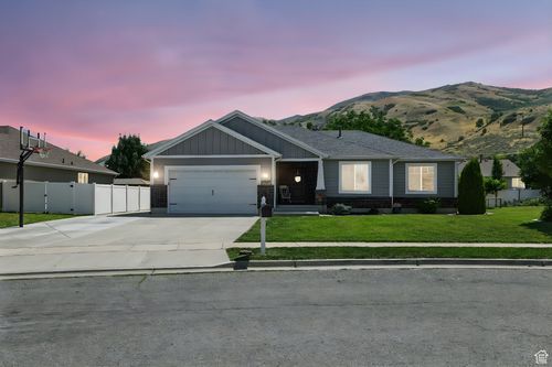 2277 525, Perry, UT, 84302-4616 | Card Image