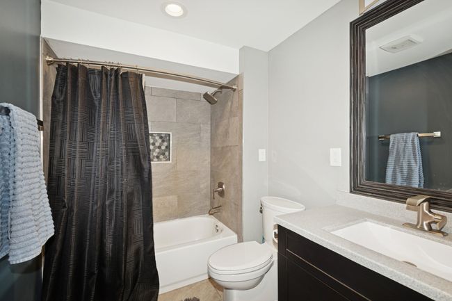 Lower level full bathroom | Image 44