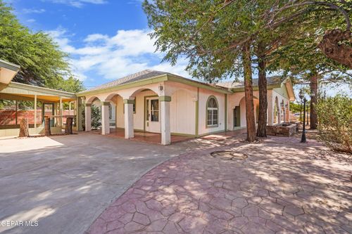 11533 La Poblana Dr, Socorro, TX, 79927-3001 | Card Image