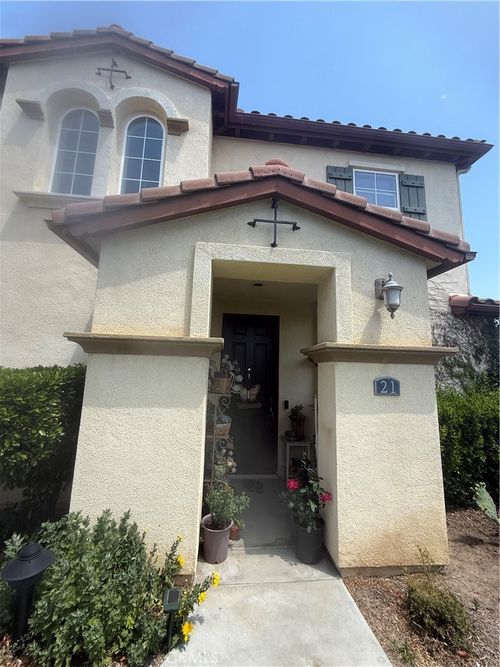 21-2750 E Oak Hill Dr, Ontario, CA, 91761-6549 | Card Image