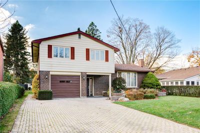 5 Northland Cres, House other with 4 bedrooms, 1 bathrooms and 5 parking in Woodstock ON | Image 1