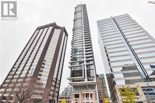 910-426 University Ave, Toronto, ON, M5G1S9 | Card Image