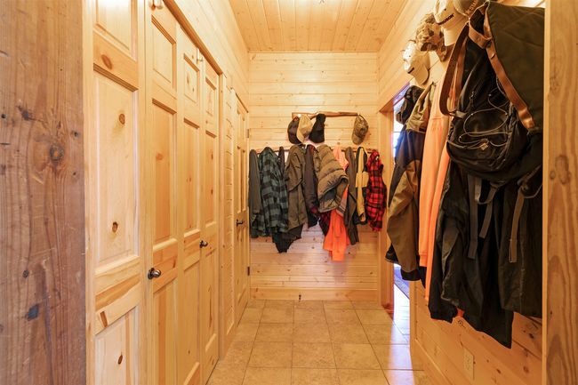 966 Forest Service Road, House other with 2 bedrooms, 3 bathrooms and null parking in Darby MT | Image 22