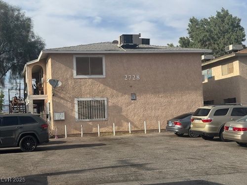 2728 Haddock Ave, North Las Vegas, NV, 89030-6184 | Card Image