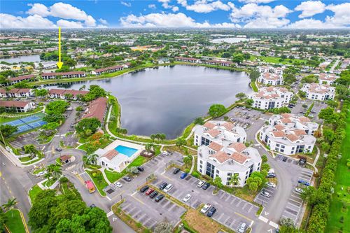 105-203 Lake Pointe Dr, Oakland Park, FL, 33309 | Card Image