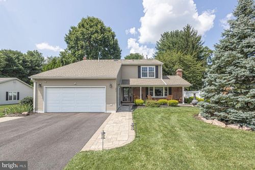 391 Lenape Ln, Yardley, PA, 19067-5606 | Card Image