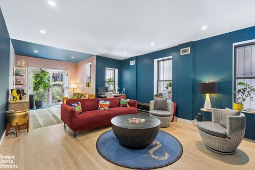 158 W 119th St, New York, NY, 10026-1356 | Card Image