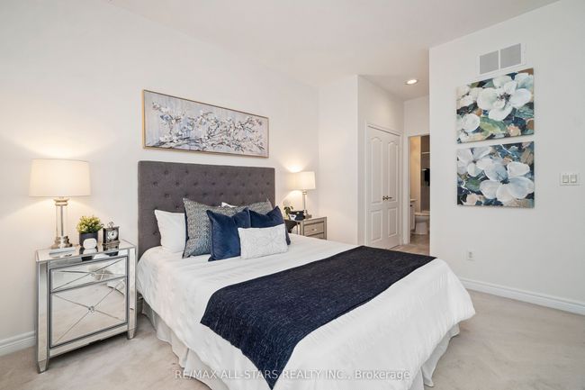 68 Celebrity Greens Way, Condo with 3 bedrooms, 2 bathrooms and 1 parking in Markham ON | Image 20
