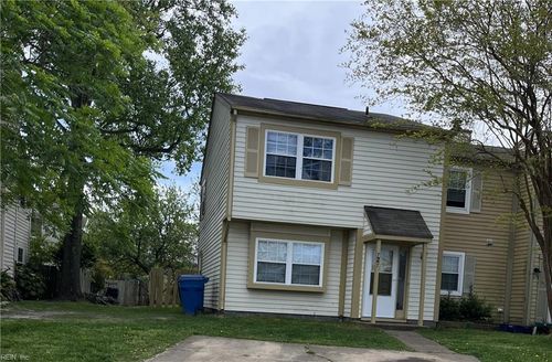 727 Spence Circle, Virginia Beach, VA, 23462 | Card Image