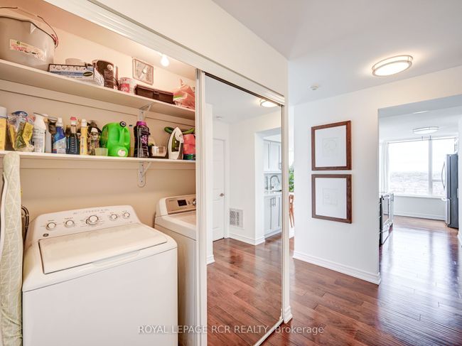 1509 - 330 Rathburn Rd W, Condo with 2 bedrooms, 2 bathrooms and null parking in Mississauga ON | Image 34