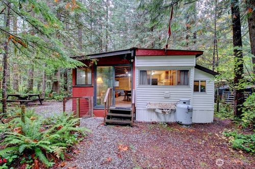 89 Sunset Cir, Deming, WA, 98244 | Card Image