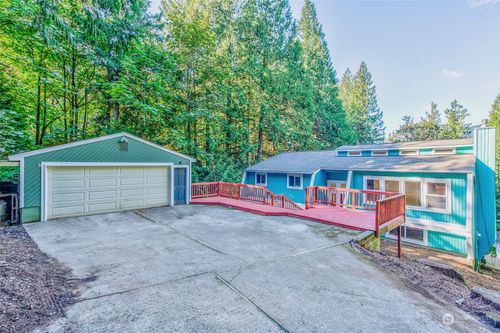 24820 Se Mirrormont Way, Issaquah, WA, 98027 | Card Image