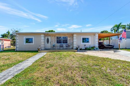 3890 Ocala Rd, Lake Worth, FL, 33462-2233 | Card Image