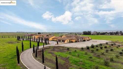 3600 Byer Rd, Byron, CA, 94514 | Card Image