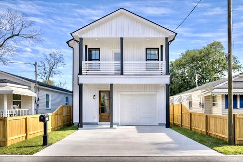 1983 Hugo Ave, North Charleston, SC, 29405-8150 | Card Image